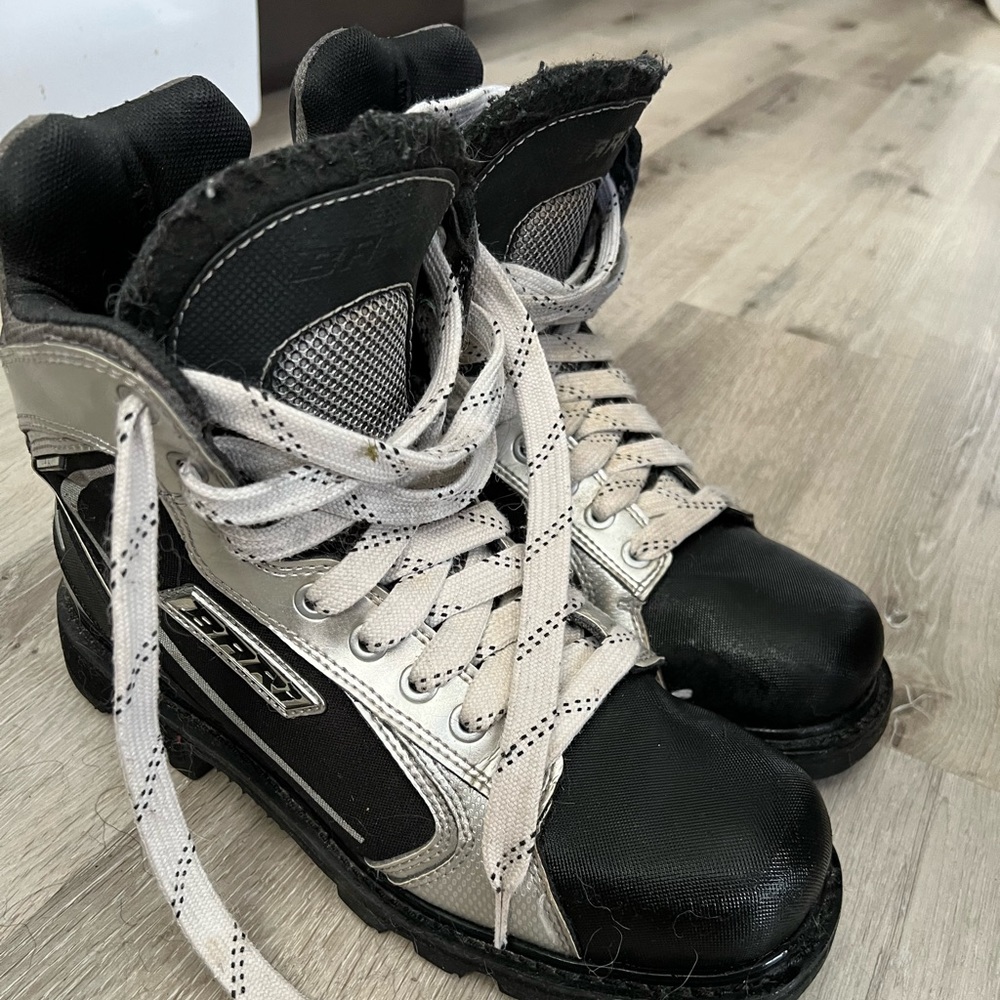 Bari Hockey Winter Boots